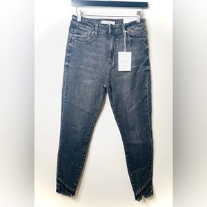 Kancan high rise skinny jeans black wash‎ NWT 7/27